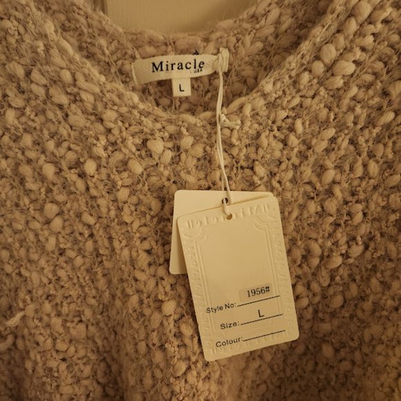 NWT, Miracle brand, Women's size large, Cream over sized sweater - Picture 5 of 8
